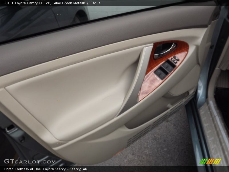 Aloe Green Metallic / Bisque 2011 Toyota Camry XLE V6