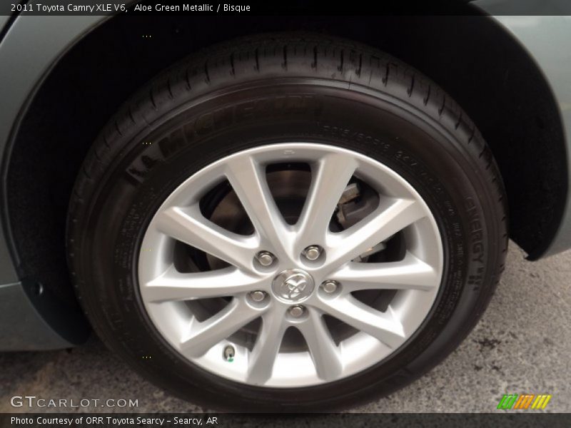 Aloe Green Metallic / Bisque 2011 Toyota Camry XLE V6