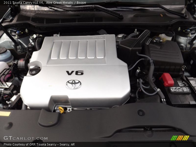 Aloe Green Metallic / Bisque 2011 Toyota Camry XLE V6