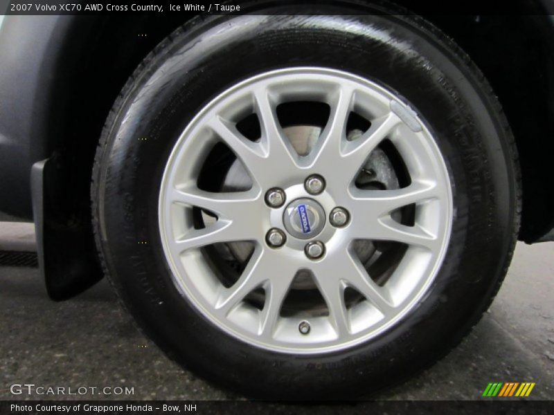 Ice White / Taupe 2007 Volvo XC70 AWD Cross Country