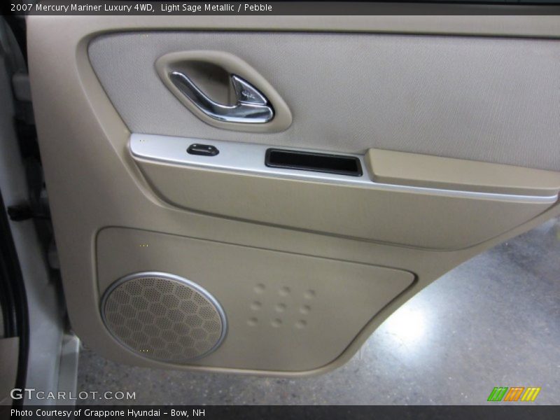 Light Sage Metallic / Pebble 2007 Mercury Mariner Luxury 4WD