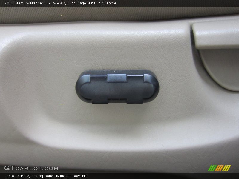 Light Sage Metallic / Pebble 2007 Mercury Mariner Luxury 4WD