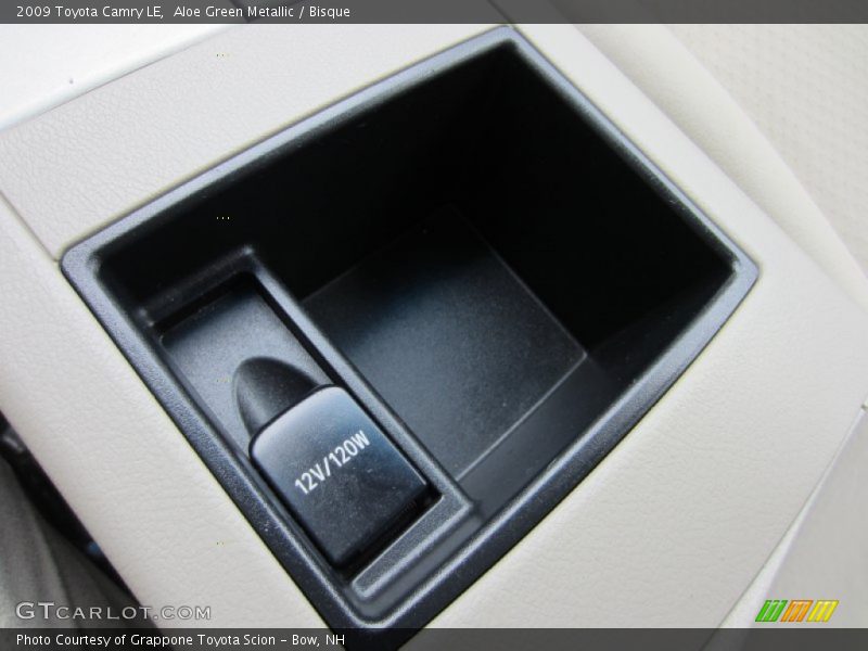 Aloe Green Metallic / Bisque 2009 Toyota Camry LE