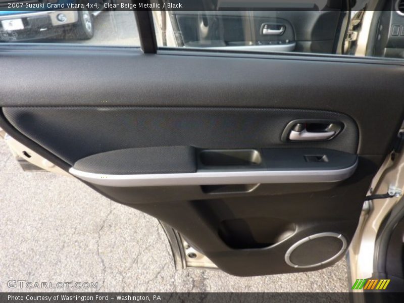 Door Panel of 2007 Grand Vitara 4x4