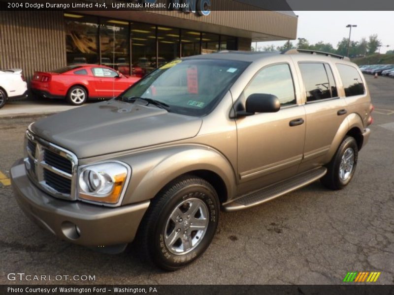 Front 3/4 View of 2004 Durango Limited 4x4