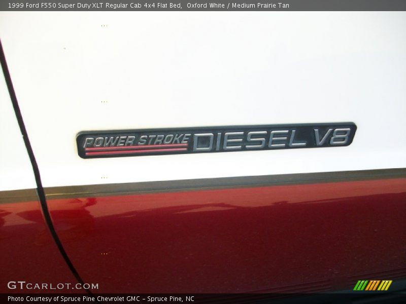 Oxford White / Medium Prairie Tan 1999 Ford F550 Super Duty XLT Regular Cab 4x4 Flat Bed