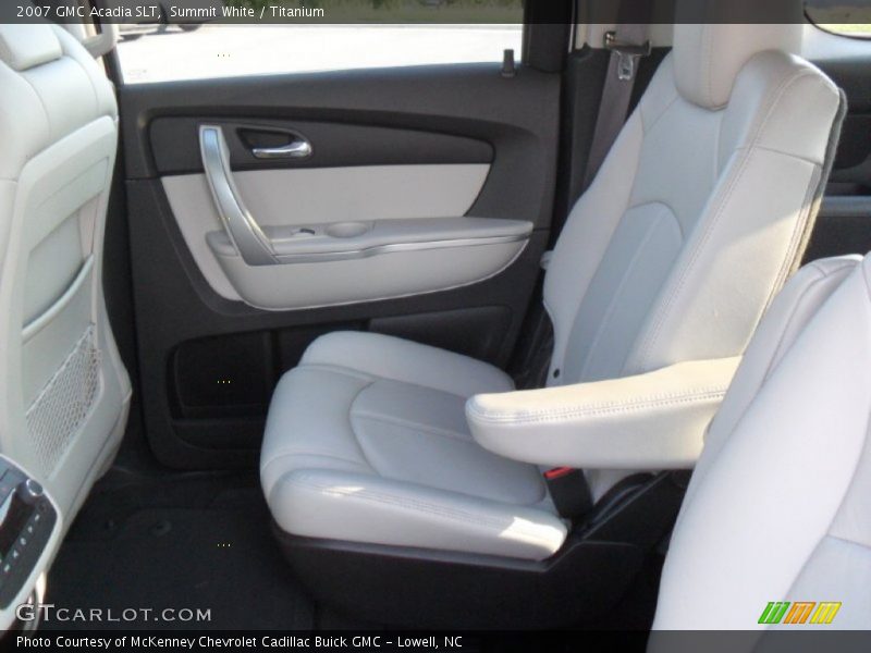 Summit White / Titanium 2007 GMC Acadia SLT