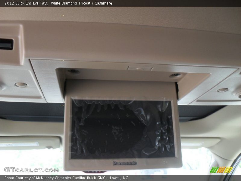 White Diamond Tricoat / Cashmere 2012 Buick Enclave FWD