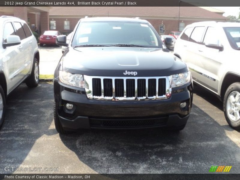 Brilliant Black Crystal Pearl / Black 2012 Jeep Grand Cherokee Laredo 4x4