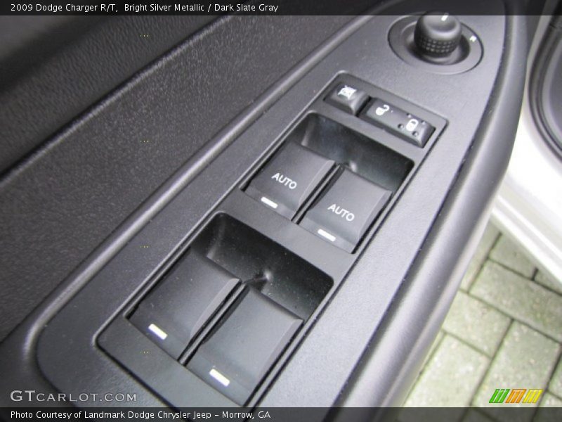 Bright Silver Metallic / Dark Slate Gray 2009 Dodge Charger R/T