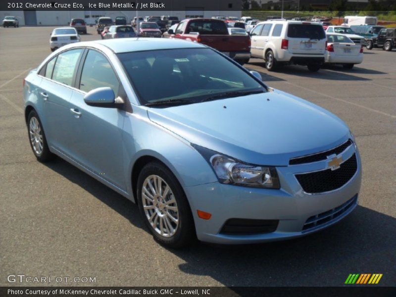 Front 3/4 View of 2012 Cruze Eco