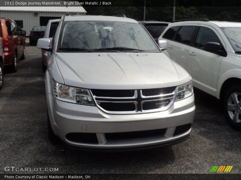 Bright Silver Metallic / Black 2011 Dodge Journey Mainstreet
