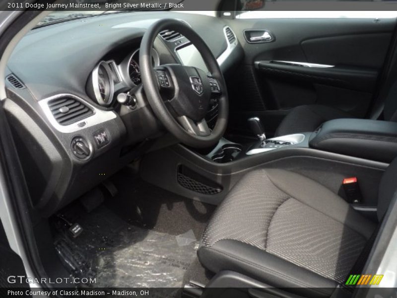 Bright Silver Metallic / Black 2011 Dodge Journey Mainstreet