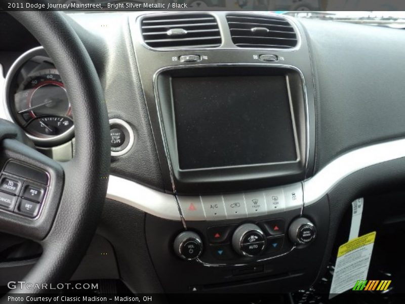 Bright Silver Metallic / Black 2011 Dodge Journey Mainstreet