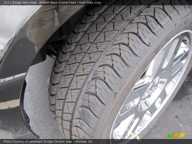 Brilliant Black Crystal Pearl / Dark Slate Gray 2011 Dodge Nitro Heat