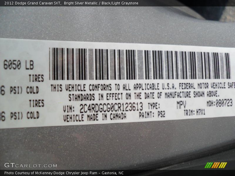 Bright Silver Metallic / Black/Light Graystone 2012 Dodge Grand Caravan SXT