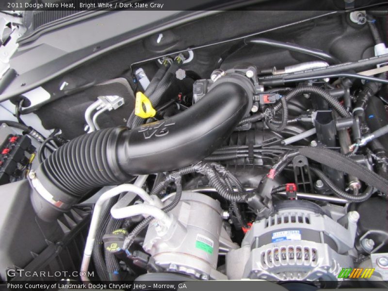 Bright White / Dark Slate Gray 2011 Dodge Nitro Heat