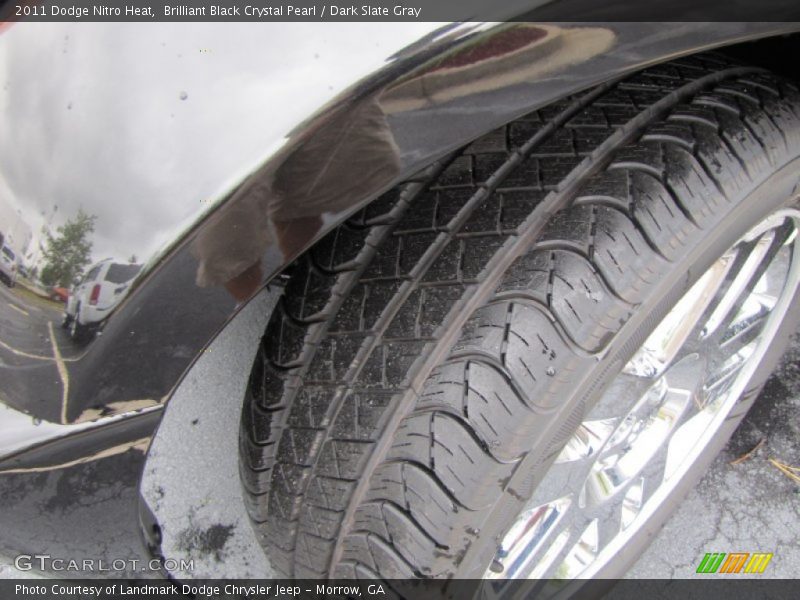Brilliant Black Crystal Pearl / Dark Slate Gray 2011 Dodge Nitro Heat