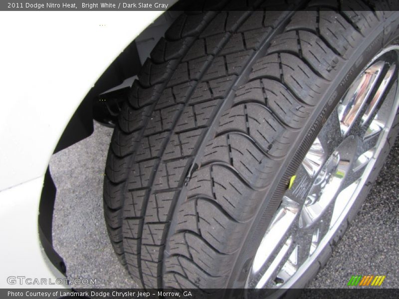 Bright White / Dark Slate Gray 2011 Dodge Nitro Heat