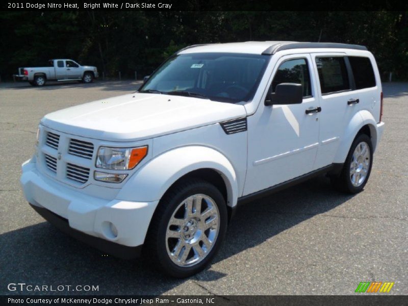 Bright White / Dark Slate Gray 2011 Dodge Nitro Heat