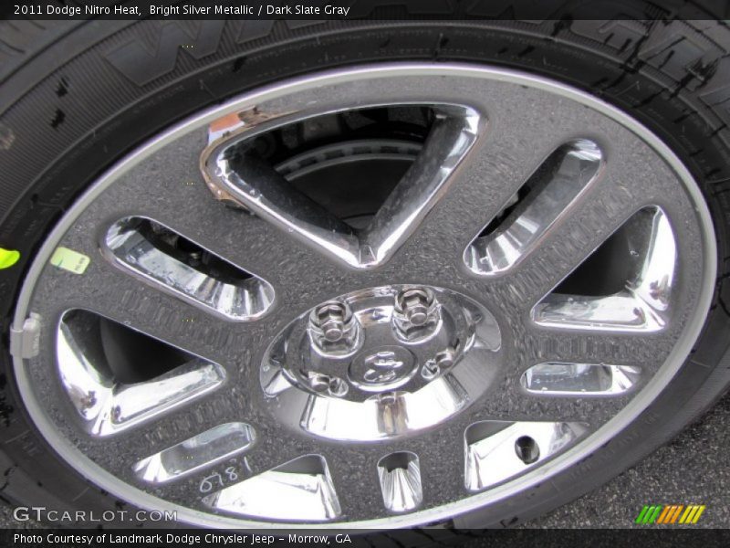 Bright Silver Metallic / Dark Slate Gray 2011 Dodge Nitro Heat