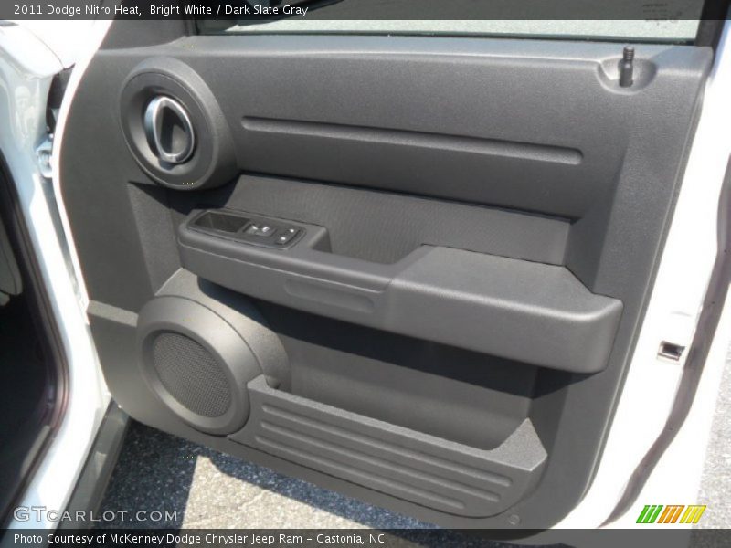 Bright White / Dark Slate Gray 2011 Dodge Nitro Heat