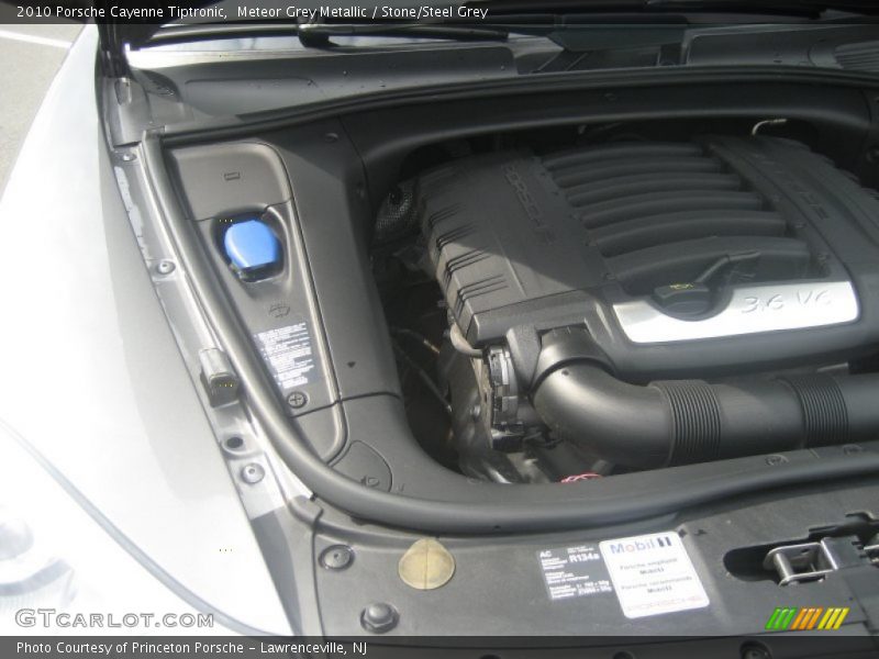 Meteor Grey Metallic / Stone/Steel Grey 2010 Porsche Cayenne Tiptronic