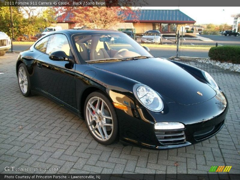 Front 3/4 View of 2011 911 Carrera 4S Coupe