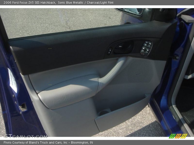 Sonic Blue Metallic / Charcoal/Light Flint 2006 Ford Focus ZX5 SES Hatchback