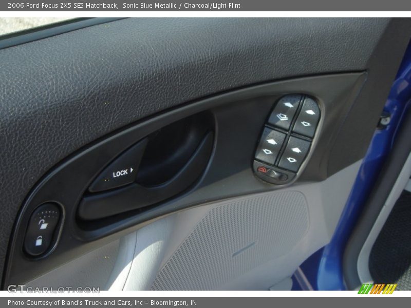 Sonic Blue Metallic / Charcoal/Light Flint 2006 Ford Focus ZX5 SES Hatchback