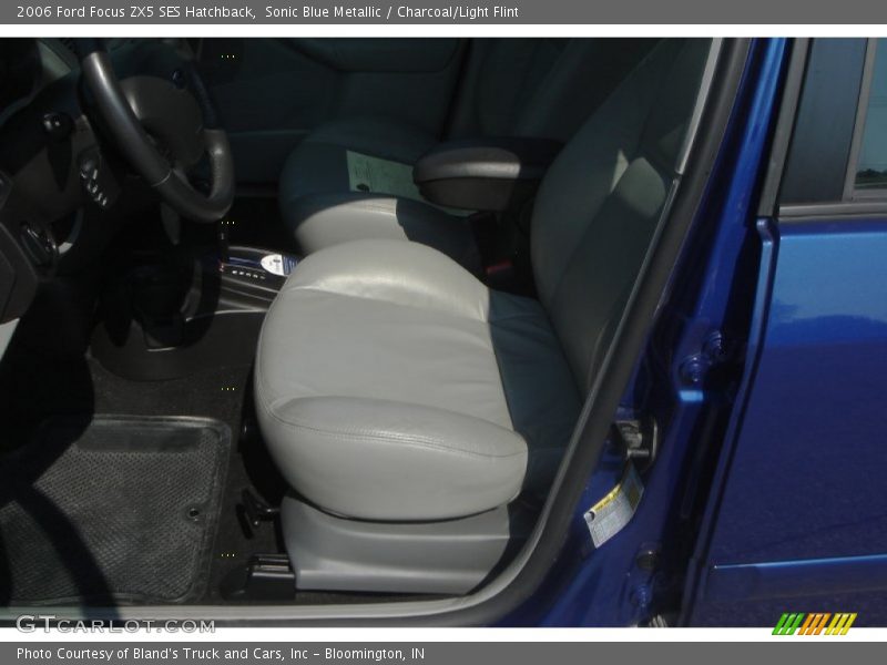 Sonic Blue Metallic / Charcoal/Light Flint 2006 Ford Focus ZX5 SES Hatchback