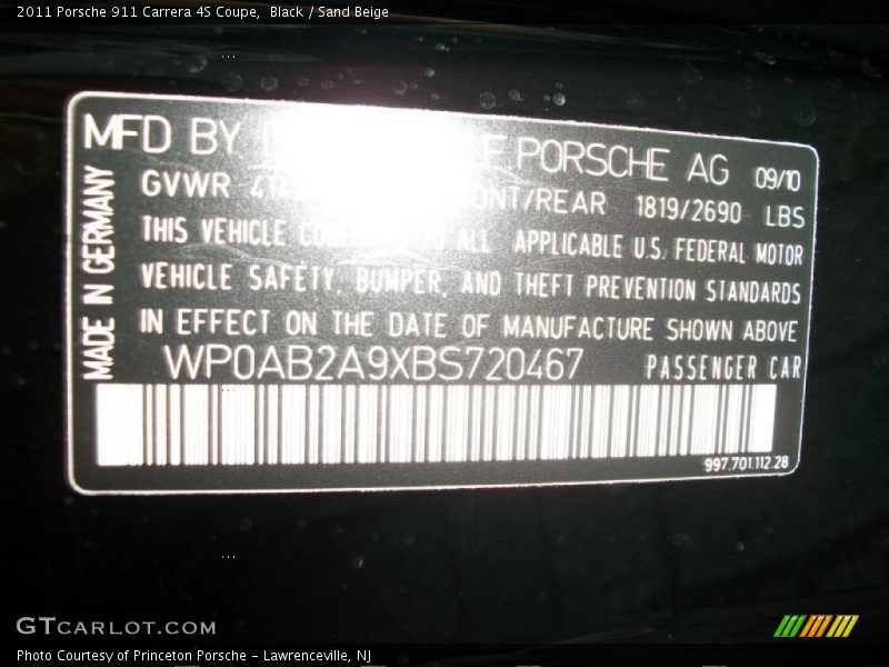 Black / Sand Beige 2011 Porsche 911 Carrera 4S Coupe