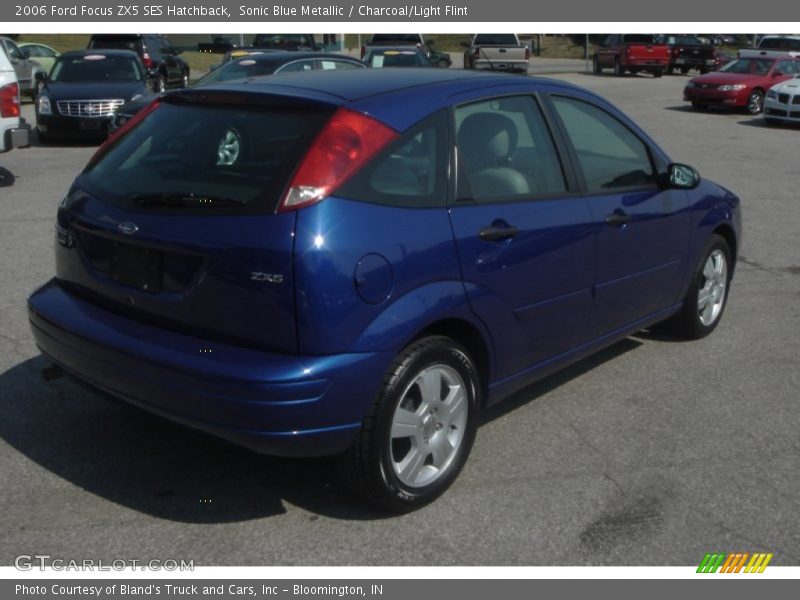 Sonic Blue Metallic / Charcoal/Light Flint 2006 Ford Focus ZX5 SES Hatchback