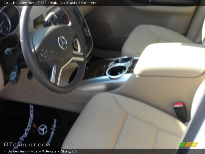 Arctic White / Cashmere 2011 Mercedes-Benz R 350 4Matic