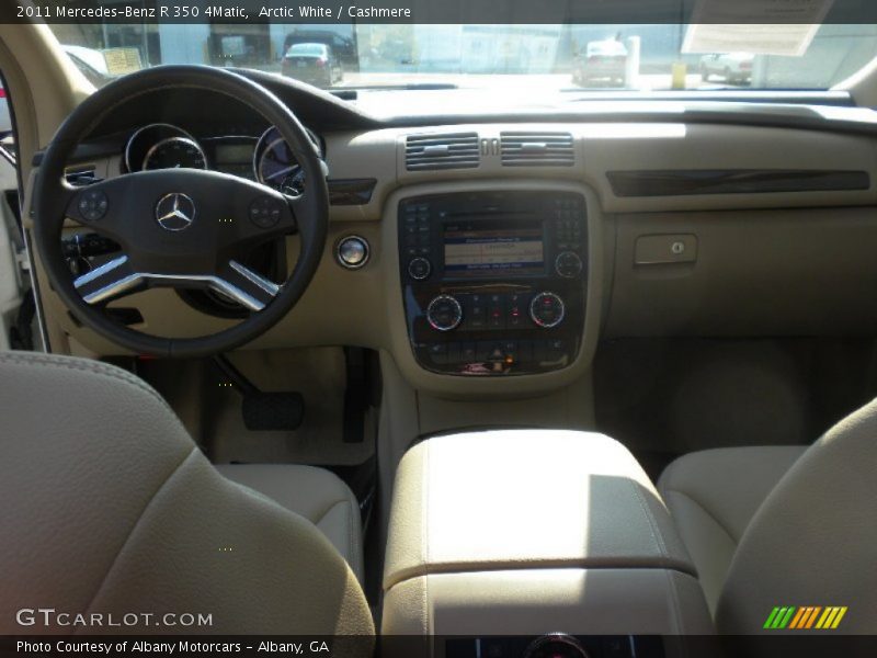 Arctic White / Cashmere 2011 Mercedes-Benz R 350 4Matic