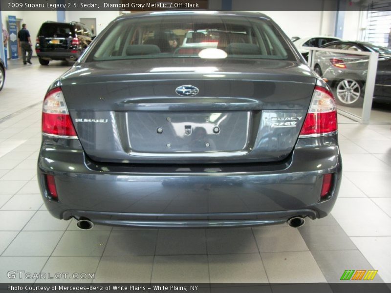 Diamond Gray Metallic / Off Black 2009 Subaru Legacy 2.5i Sedan