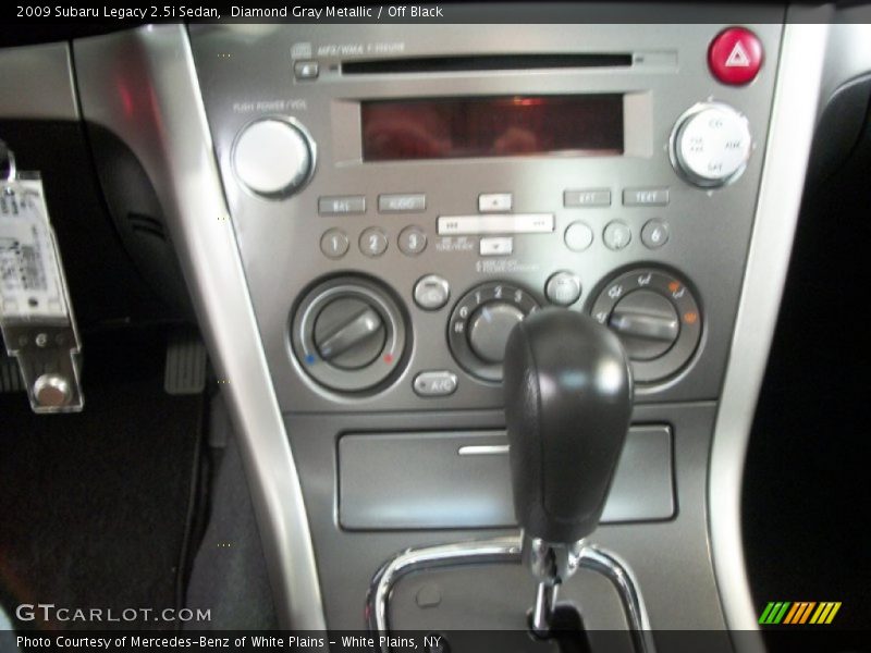 Diamond Gray Metallic / Off Black 2009 Subaru Legacy 2.5i Sedan