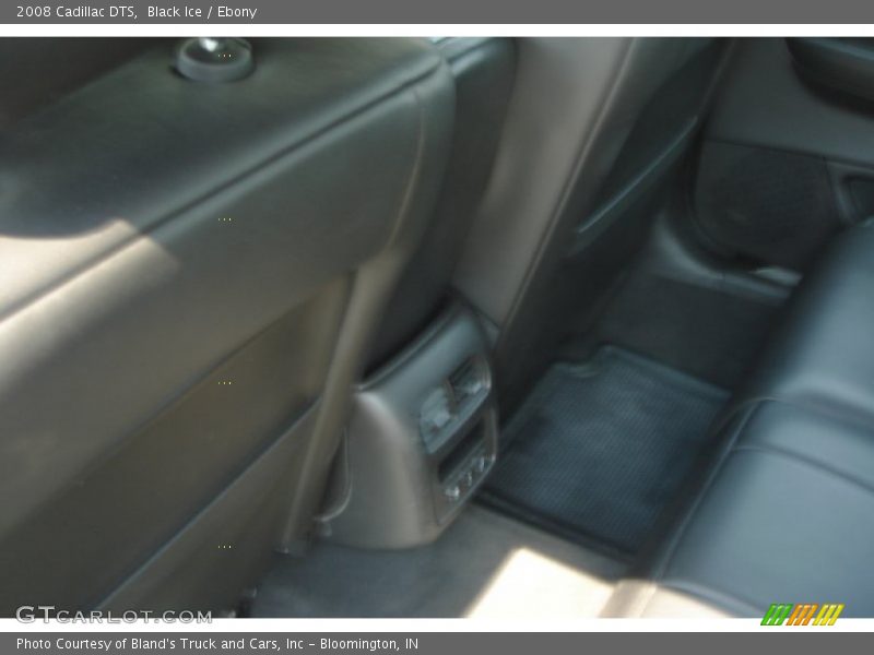 Black Ice / Ebony 2008 Cadillac DTS