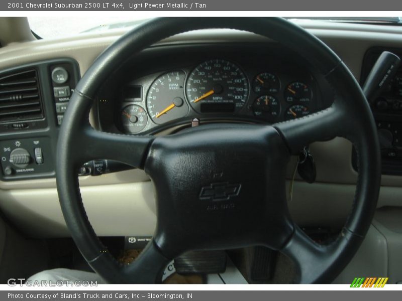 Light Pewter Metallic / Tan 2001 Chevrolet Suburban 2500 LT 4x4