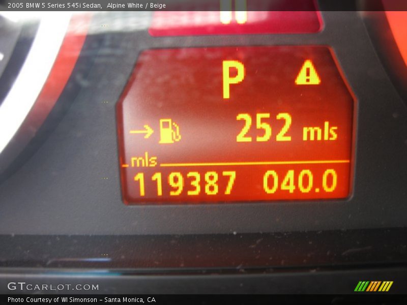 Alpine White / Beige 2005 BMW 5 Series 545i Sedan