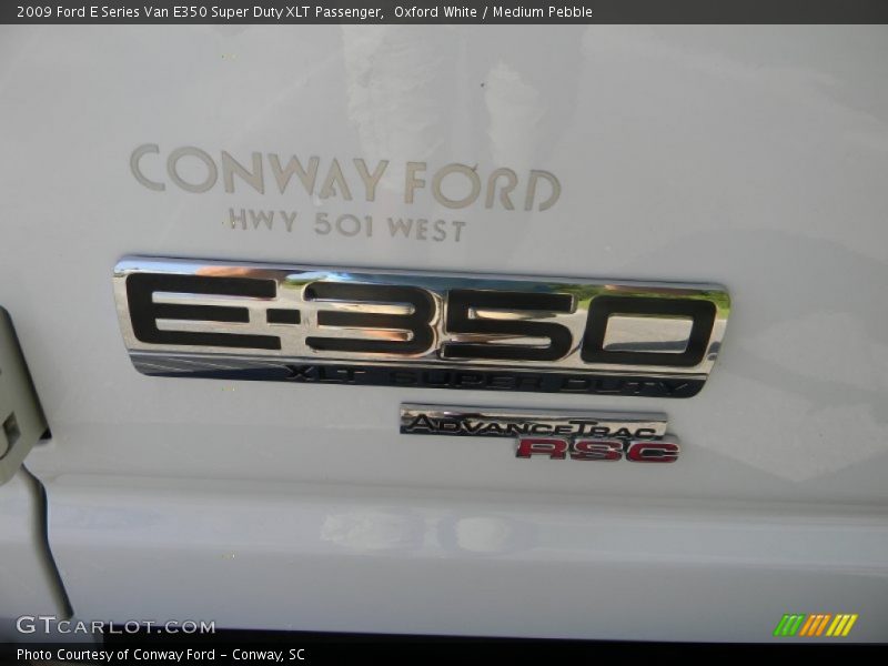 Oxford White / Medium Pebble 2009 Ford E Series Van E350 Super Duty XLT Passenger