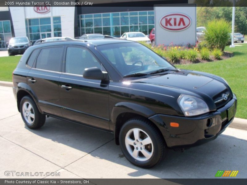 Obsidian Black / Gray 2005 Hyundai Tucson GL