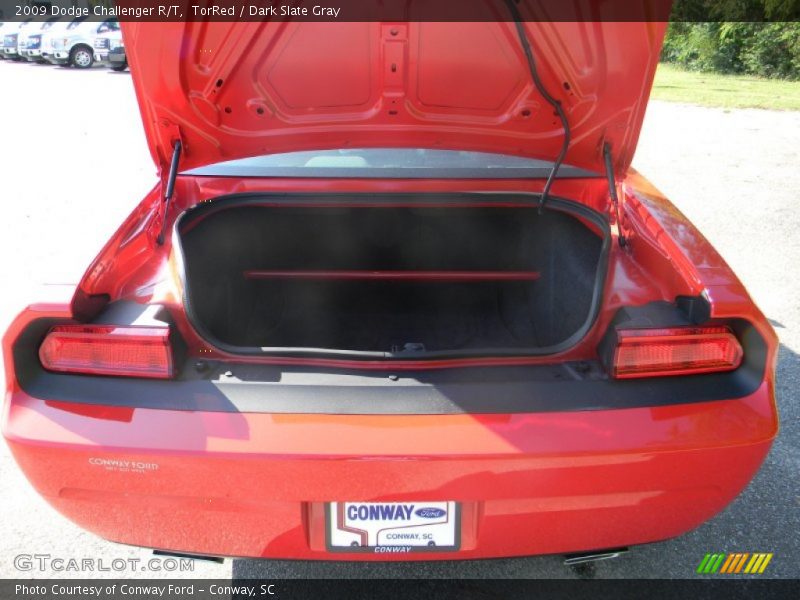 TorRed / Dark Slate Gray 2009 Dodge Challenger R/T