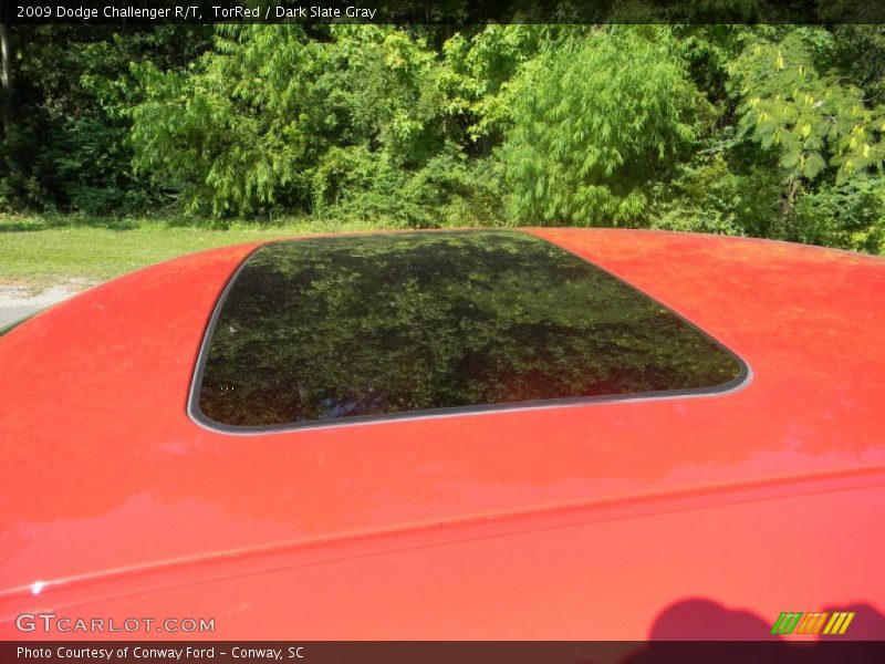 Sunroof of 2009 Challenger R/T