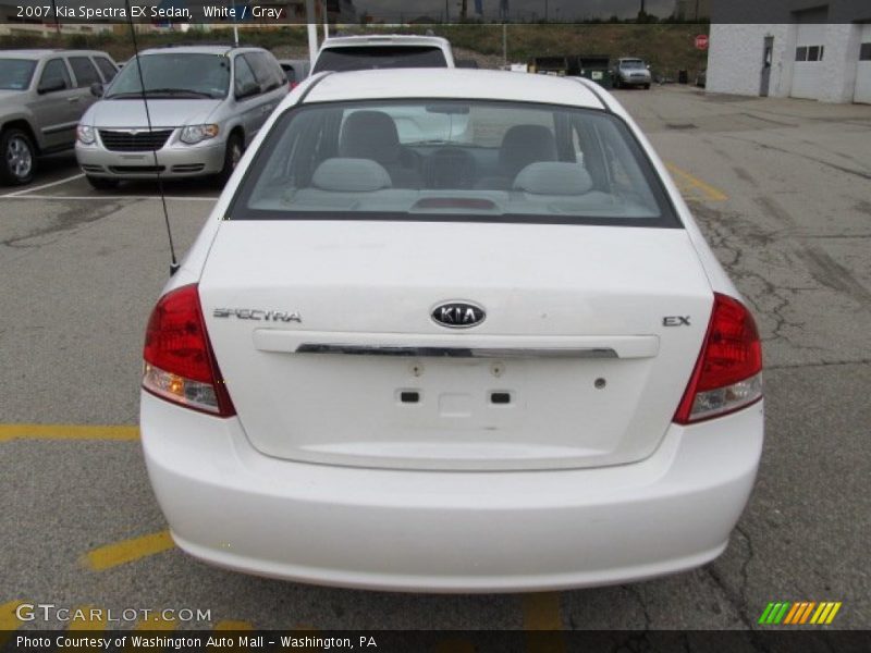 White / Gray 2007 Kia Spectra EX Sedan