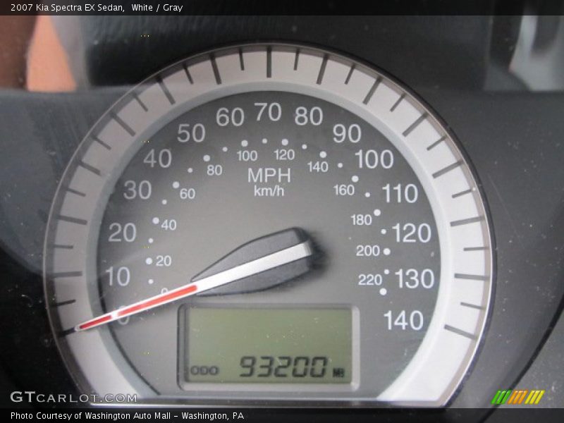 White / Gray 2007 Kia Spectra EX Sedan