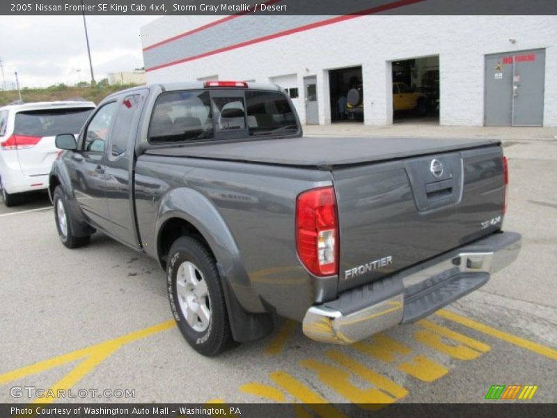 Storm Gray Metallic / Desert 2005 Nissan Frontier SE King Cab 4x4