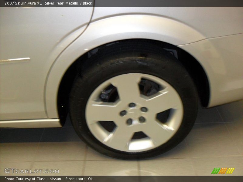 Silver Pearl Metallic / Black 2007 Saturn Aura XE