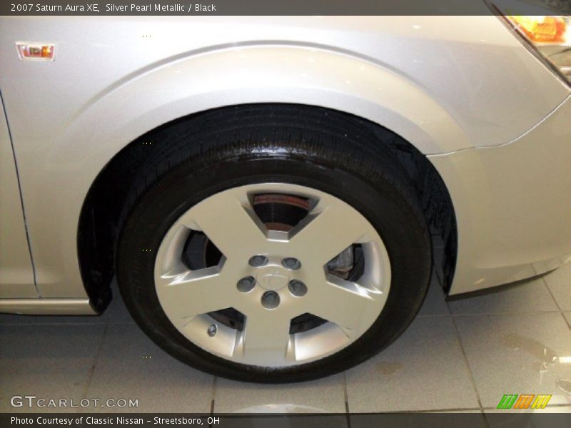 Silver Pearl Metallic / Black 2007 Saturn Aura XE