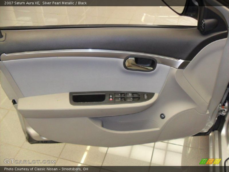 Silver Pearl Metallic / Black 2007 Saturn Aura XE